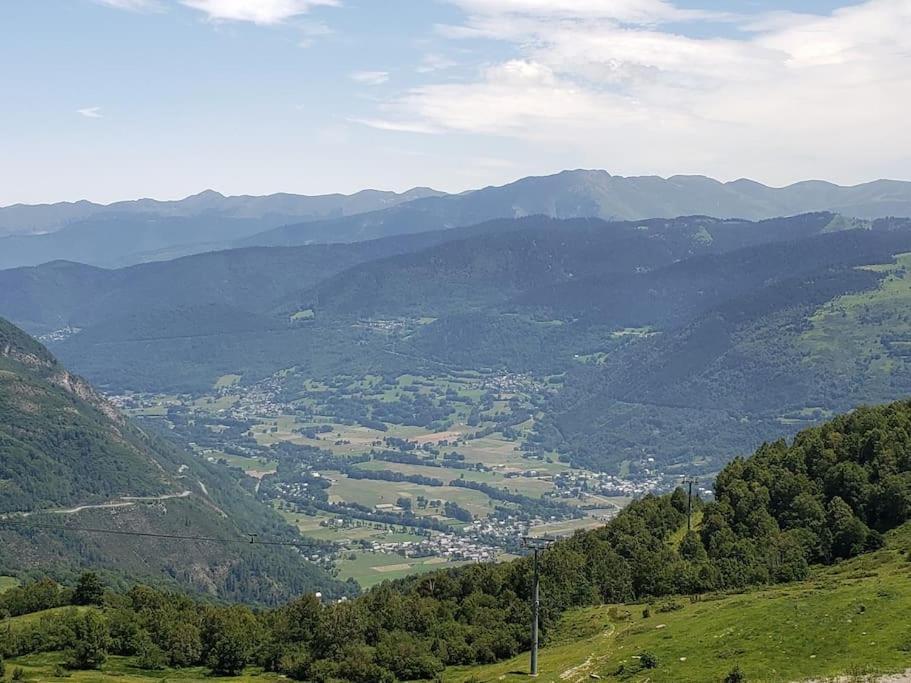 Vue Panoramique Sur Les Pyrenees Saint-Lary-Soulan Exterior foto
